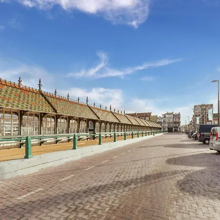 Spacious With Storage * Blankenberge